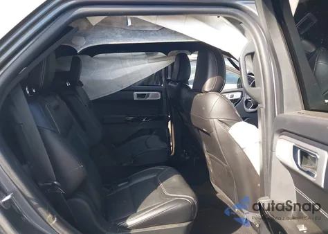 2021 Ford Explorer St z USA, uszkodzony, nr VIN 1FM5K8GC2MGC26368